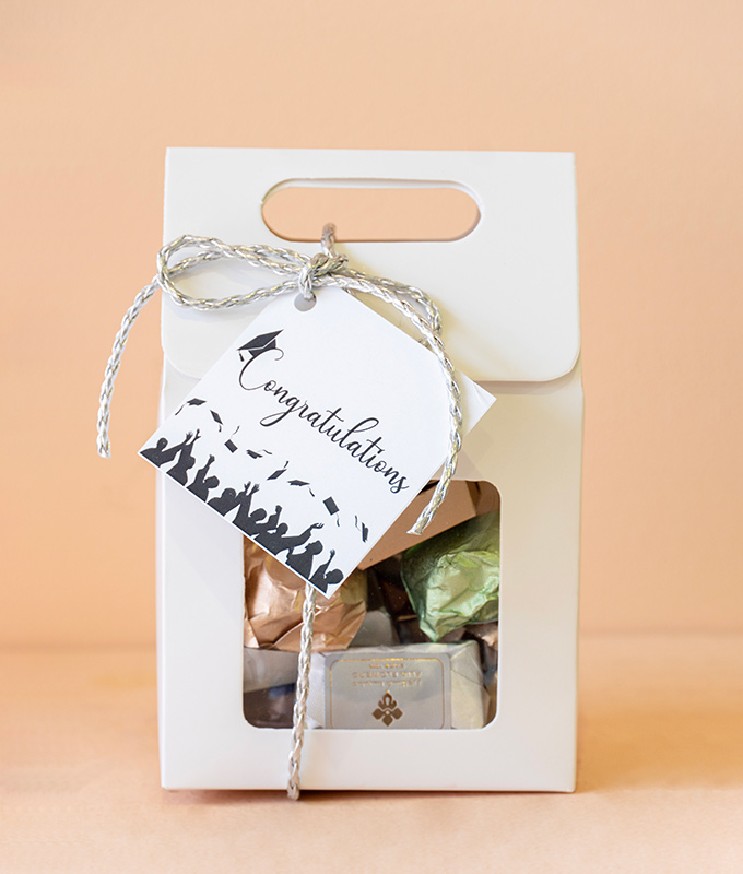 Graduation Chocolates Bag 250g WHITE